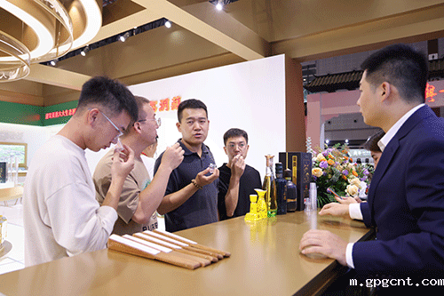 1729241316629820.gif 2-3.gif